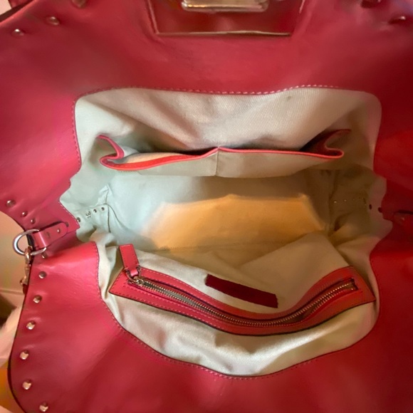 Valentino Garavani VGUC Dome Rockstud Tote in Coral Calfskin - Picture 8 of 15